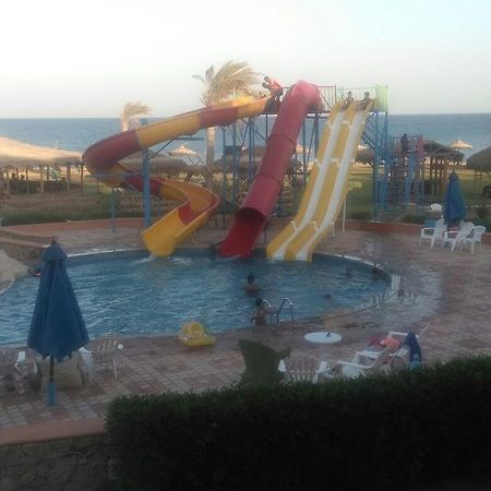 Savanna Empire Spa & Resort Ataqah 外观 照片