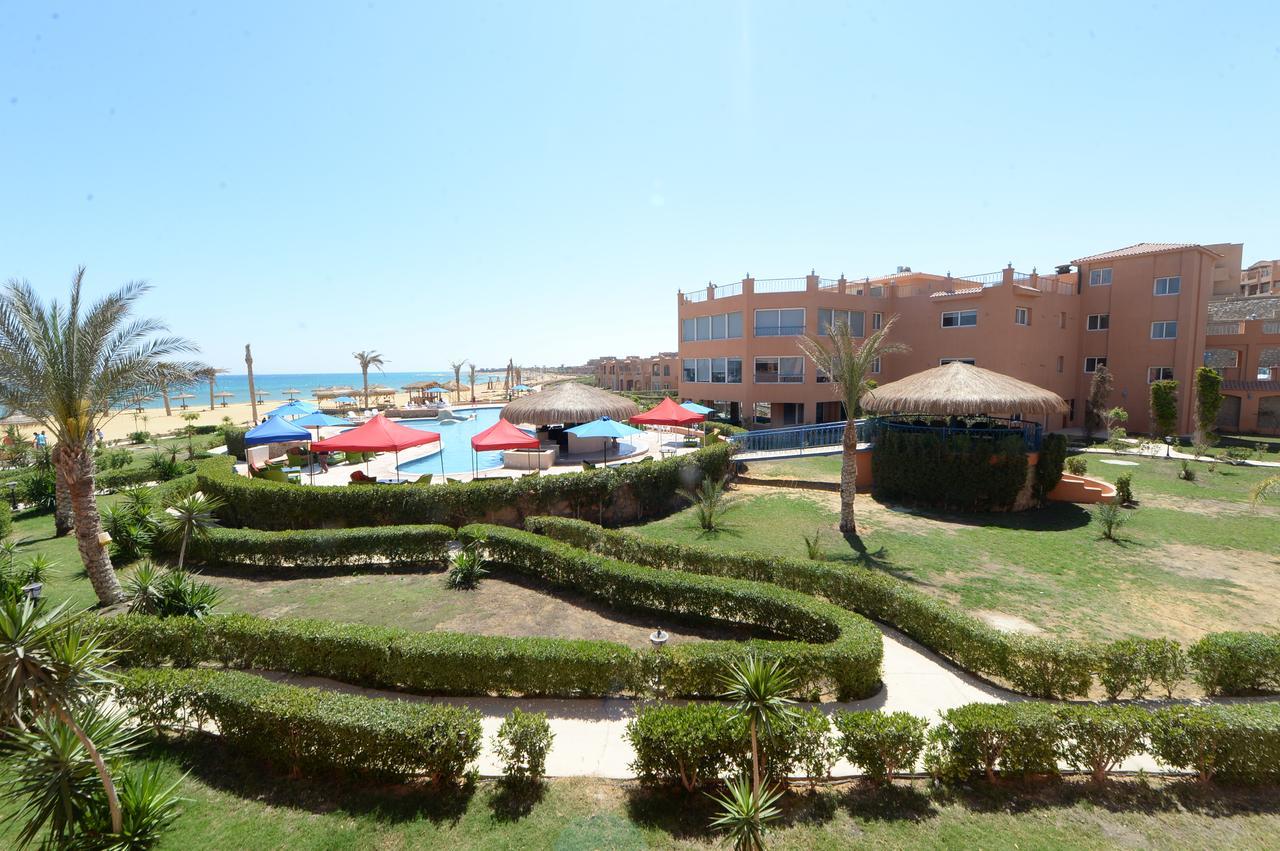Savanna Empire Spa & Resort Ataqah 外观 照片