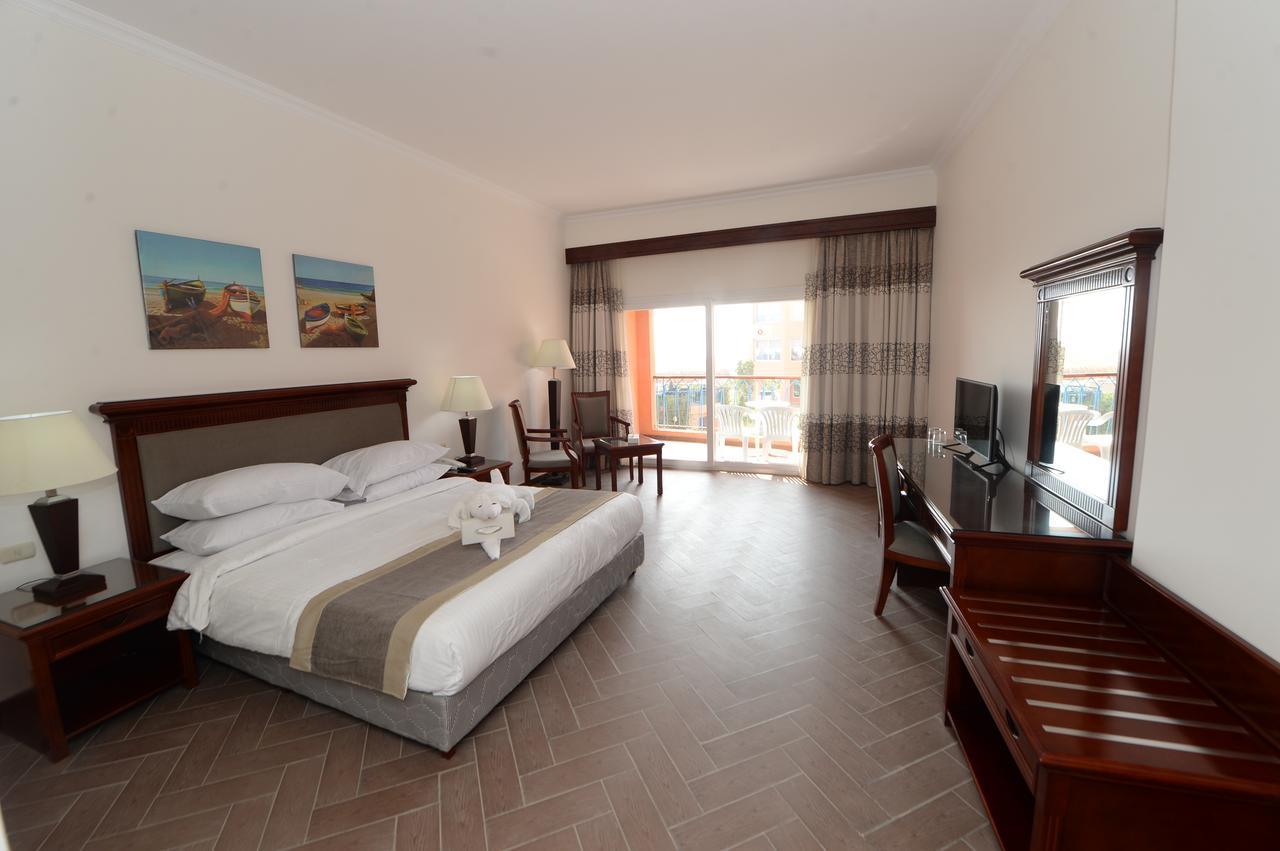 Savanna Empire Spa & Resort Ataqah 外观 照片